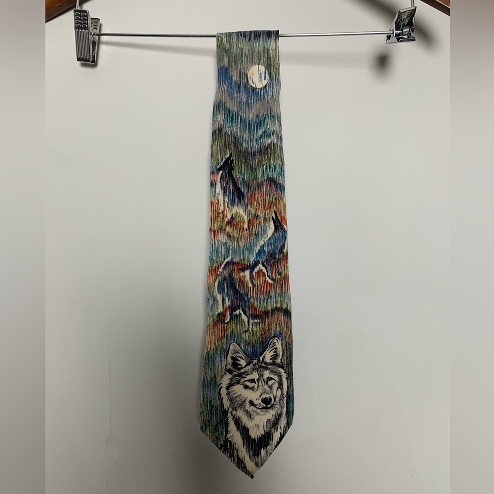 Vintage 90s Gray Wolves World Wildlife Fund Colorful Tie Necktie 100% SILK